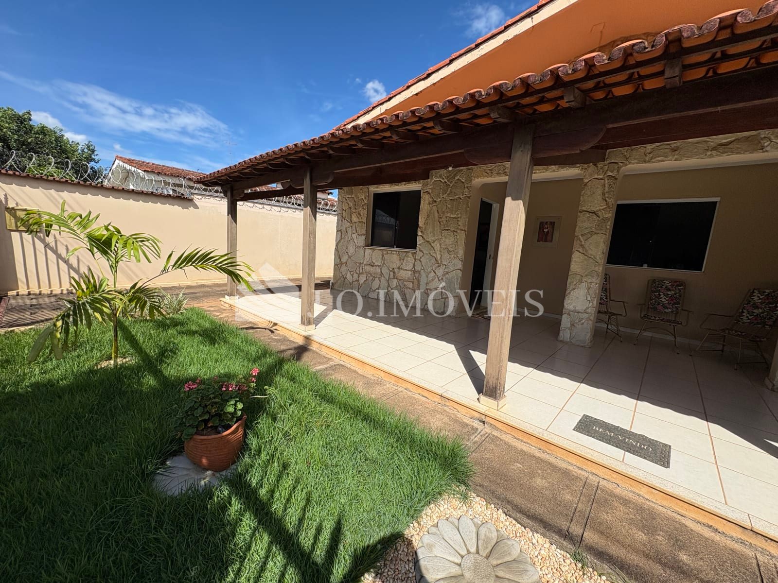 Casa - Santa Eugênia